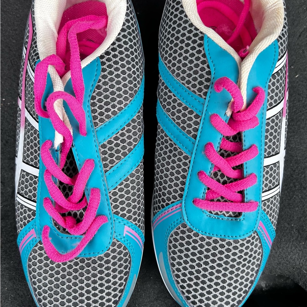 Dynamic Blue and Pink Sneakers with Breathable Mesh Action Flex